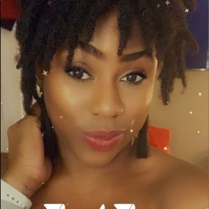 Meet your Posher, Ebony